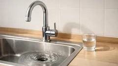 配管の水垢が気になるときに酢でできる簡単掃除と注意点