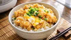 買ってきたとり天でラクうま丼：麺つゆで作る「とり天親子丼」