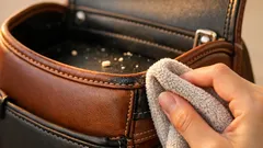 ランドセルのお手入れ完全ガイド：素材別の拭き方と色落ちしないコツ