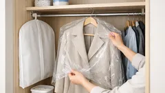 クリーニングの透明袋は外すのが正解、衣替えでカビと黄ばみを防ぐ収納術