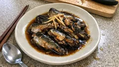 材料を入れてスイッチON：電気圧力鍋で骨までほろほろ「いわしの甘露煮」